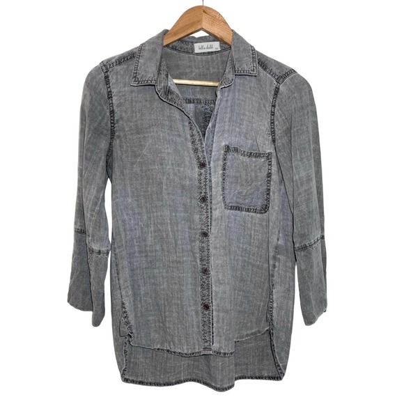Bella Dahl Tops - BELLA DAHL Shirt Tail Acid Wash Collared Long Sleeve Button Down in Grey XS